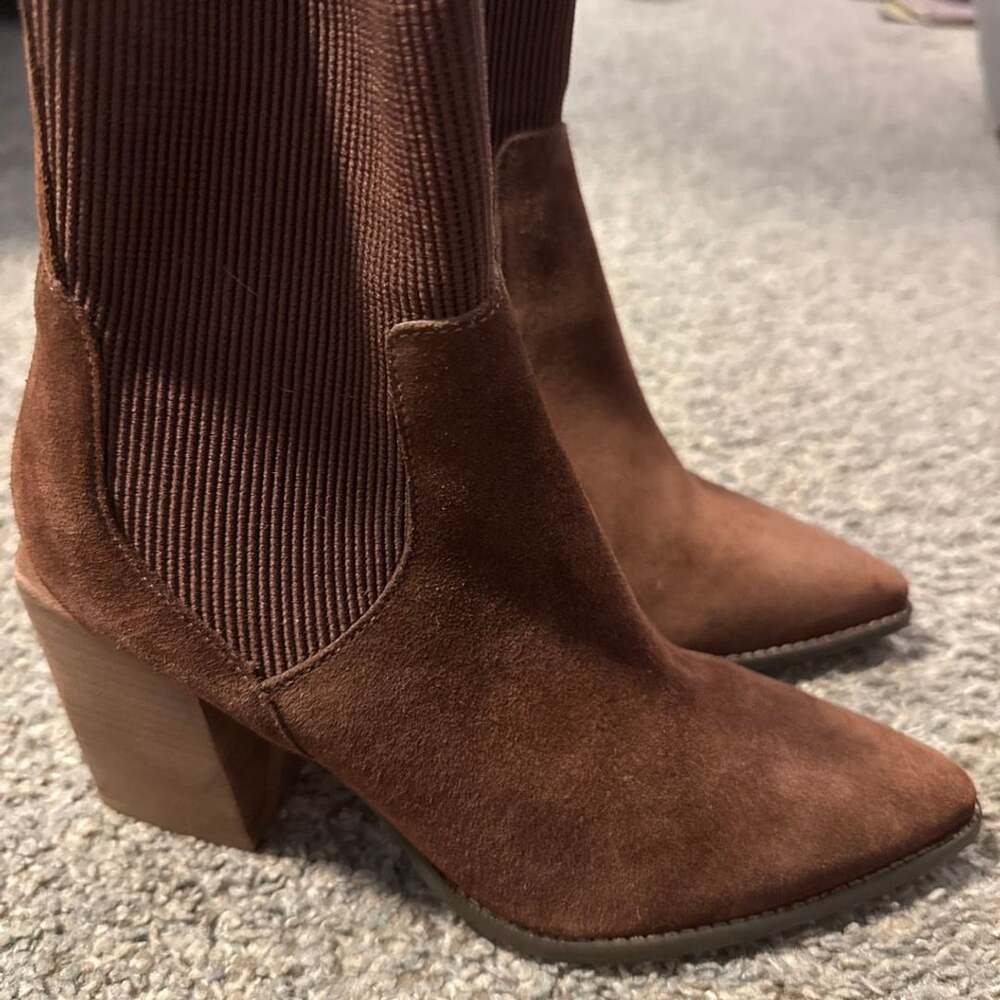 Steve Madden Brown Suede Pointed-Toe Heeled Sock Booties 5.5